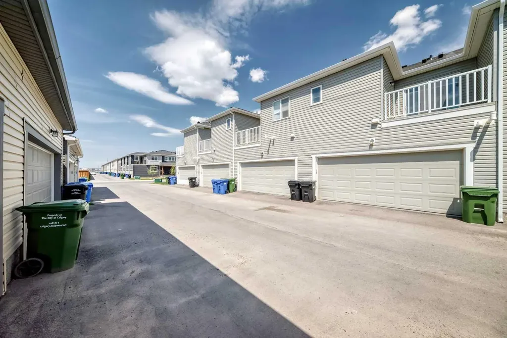 1387 148 Avenue NW Calgary AB T3P 1W2
