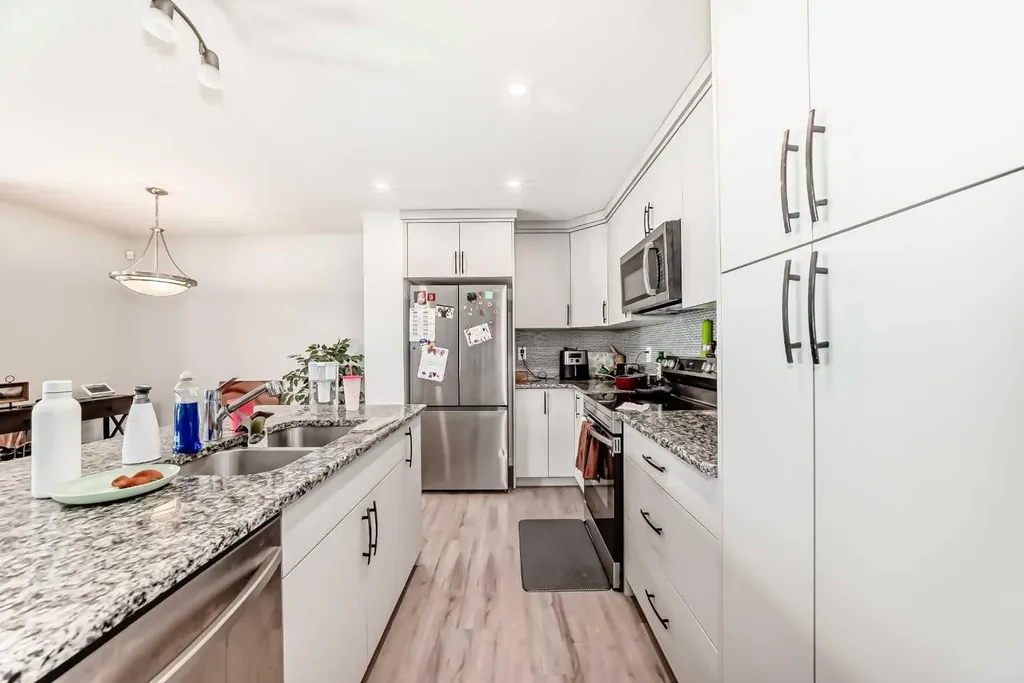 1387 148 Avenue NW Calgary AB T3P 1W2