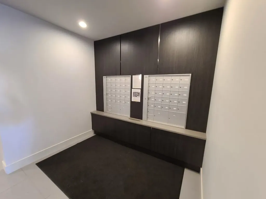 317 22 Avenue SW Calgary AB T2S 3H6