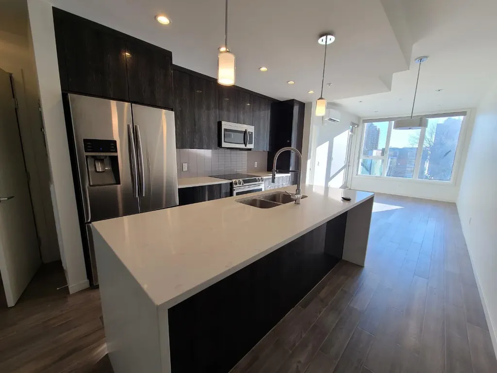 317 22 Avenue SW Calgary AB T2S 3H6
