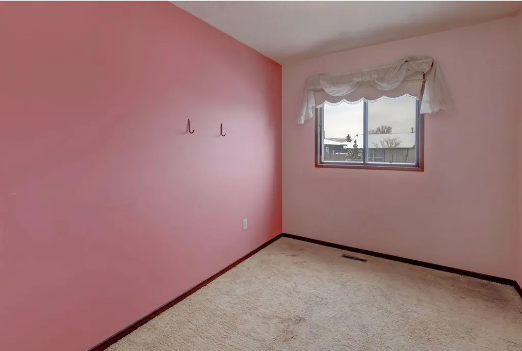 707 Bankview Drive SW Drumheller AB T0J0Y6