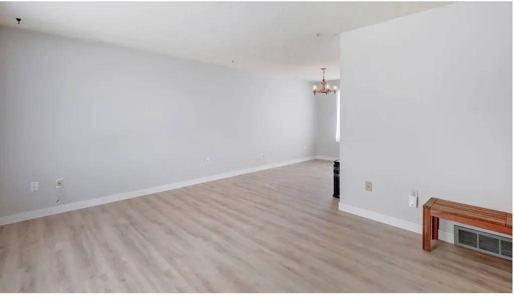 707 Bankview Drive SW Drumheller AB T0J0Y6
