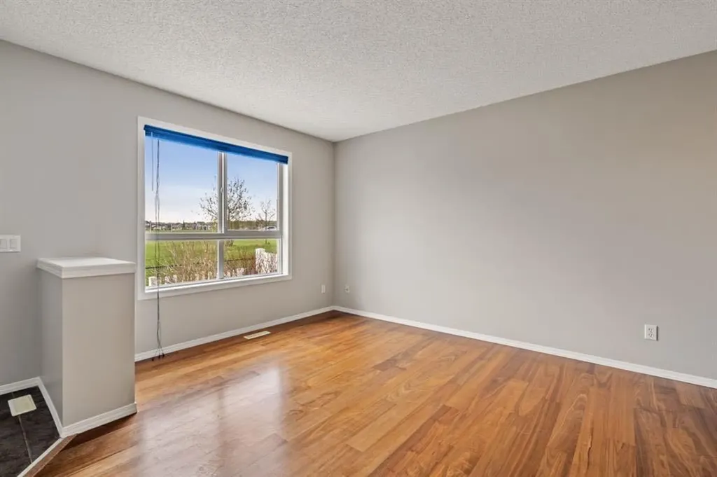 161 Tuscany Court NW Calgary AB T3L 2Y9