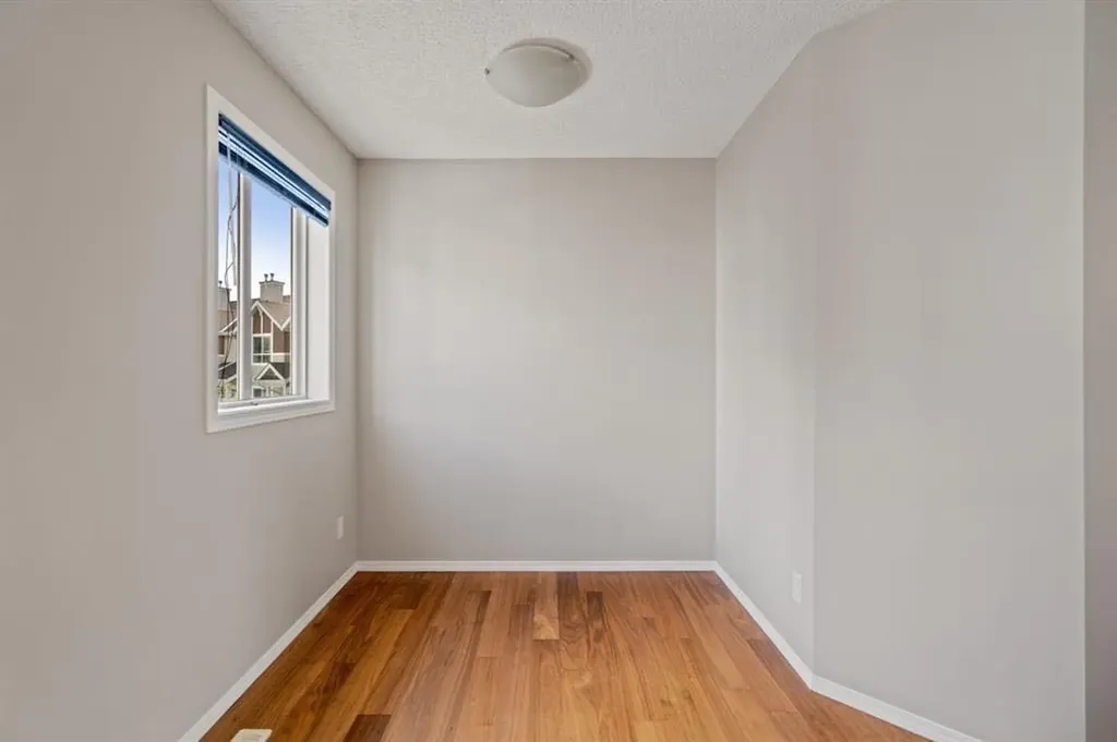 161 Tuscany Court NW Calgary AB T3L 2Y9