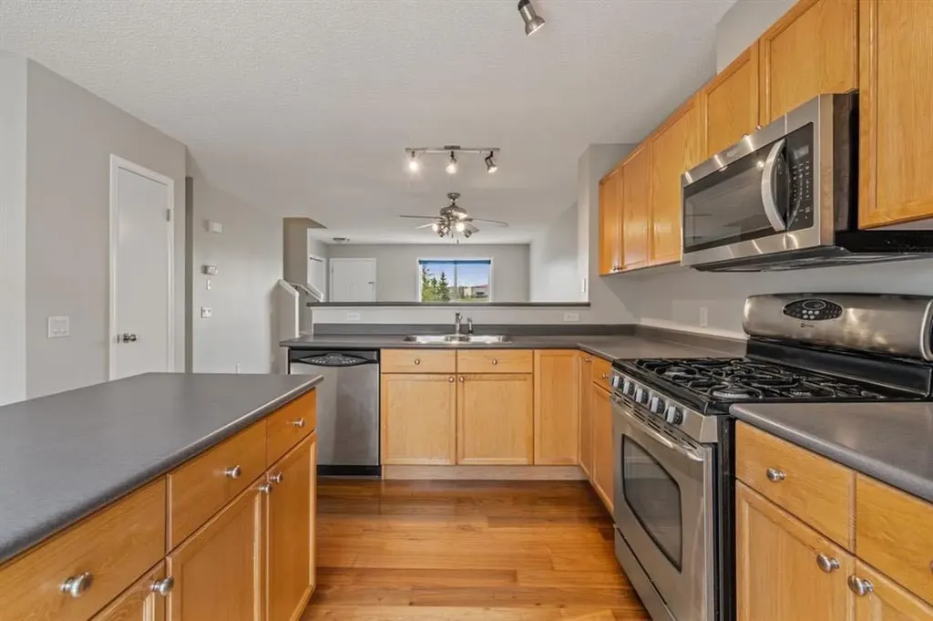161 Tuscany Court NW Calgary AB T3L 2Y9