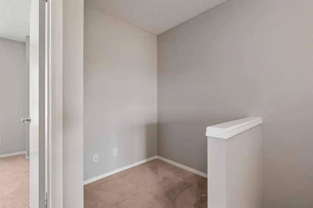 161 Tuscany Court NW Calgary AB T3L 2Y9