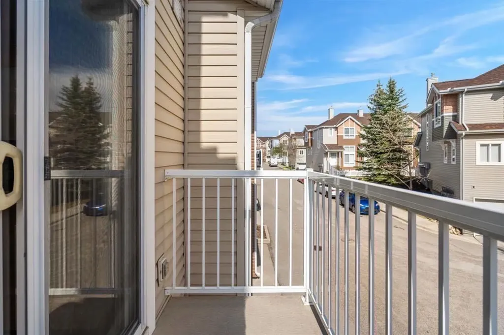 161 Tuscany Court NW Calgary AB T3L 2Y9