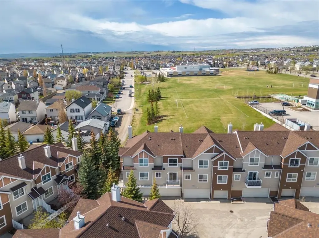 161 Tuscany Court NW Calgary AB T3L 2Y9