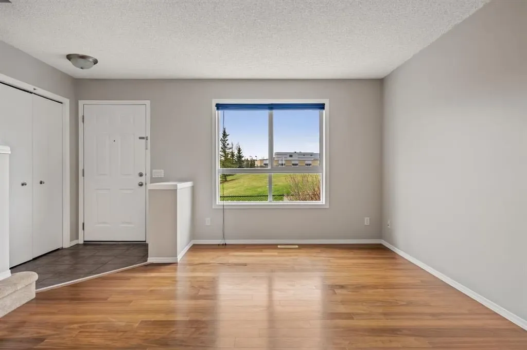 161 Tuscany Court NW Calgary AB T3L 2Y9