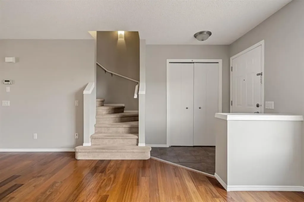 161 Tuscany Court NW Calgary AB T3L 2Y9
