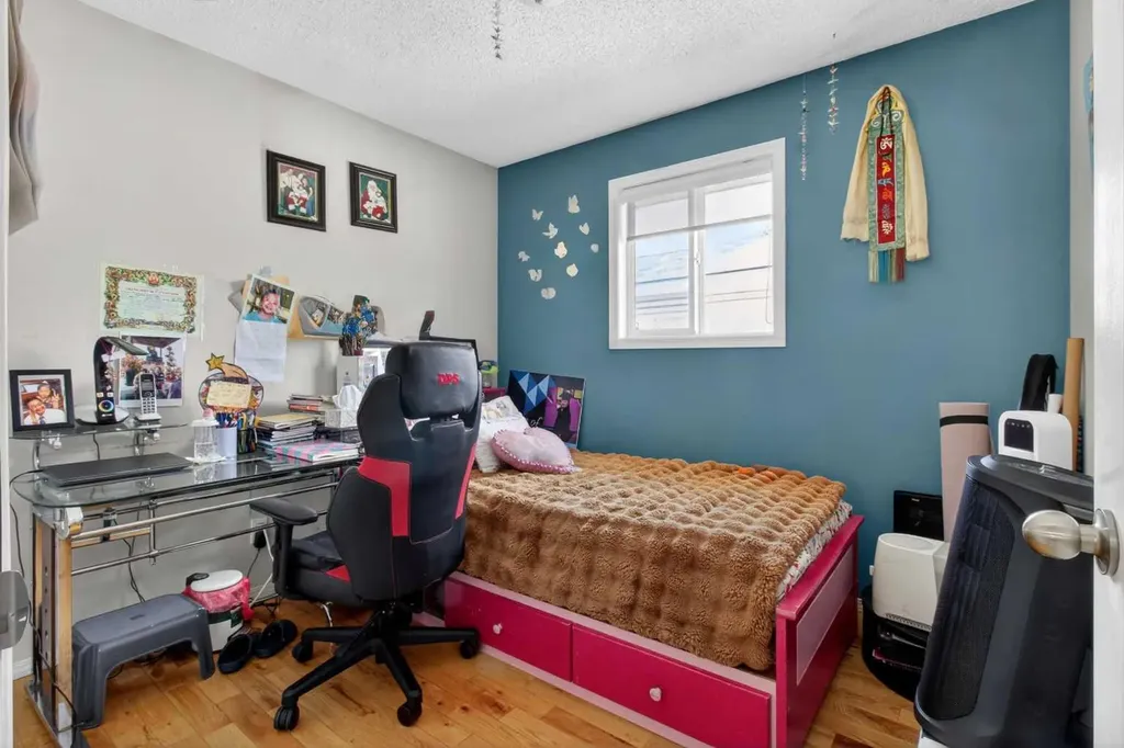 124 Falchurch Crescent NE Calgary AB T3J 1K1