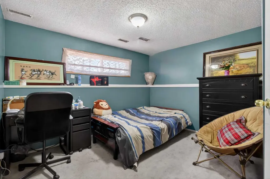 124 Falchurch Crescent NE Calgary AB T3J 1K1