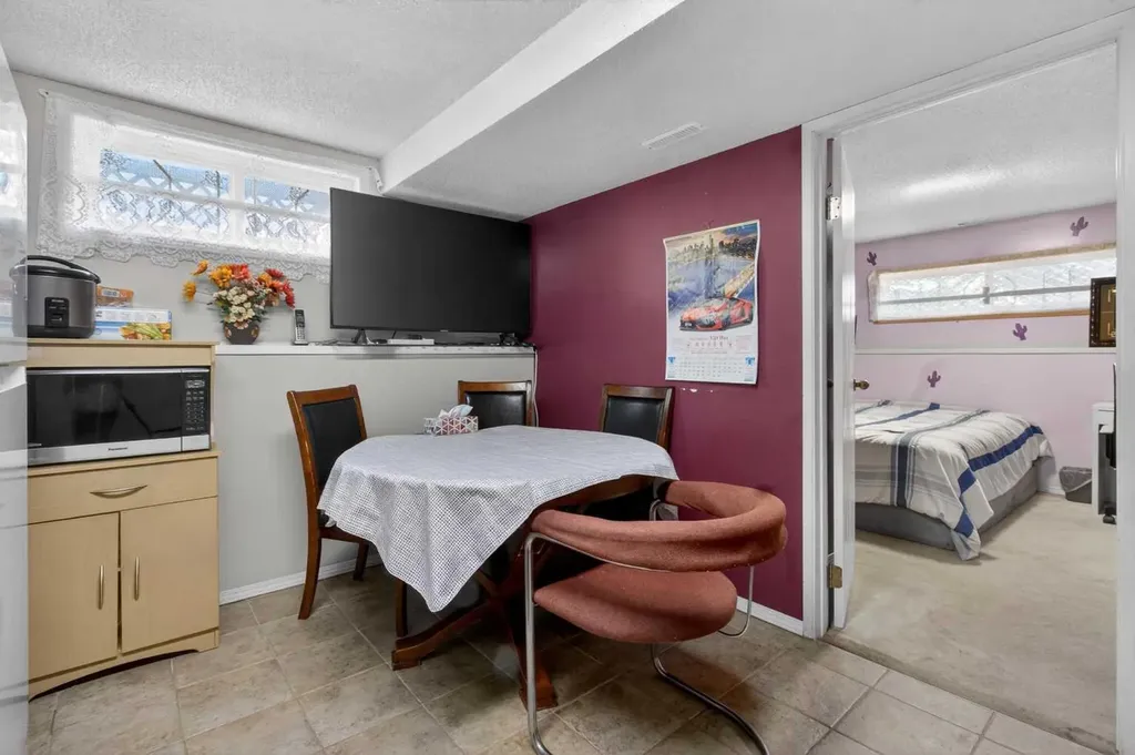 124 Falchurch Crescent NE Calgary AB T3J 1K1