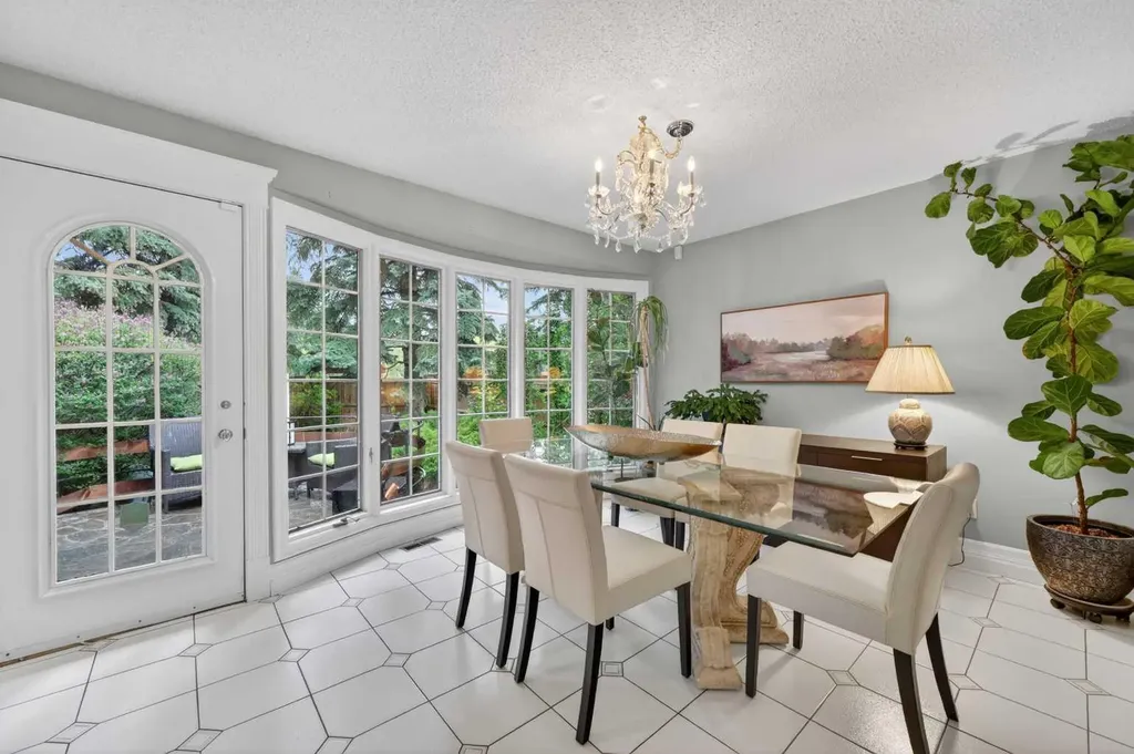 6720 Leaside Drive S Calgary AB T3E 6H5