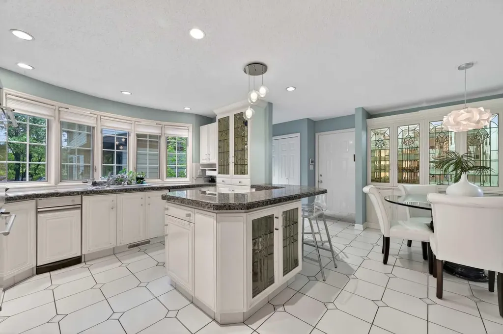 6720 Leaside Drive S Calgary AB T3E 6H5