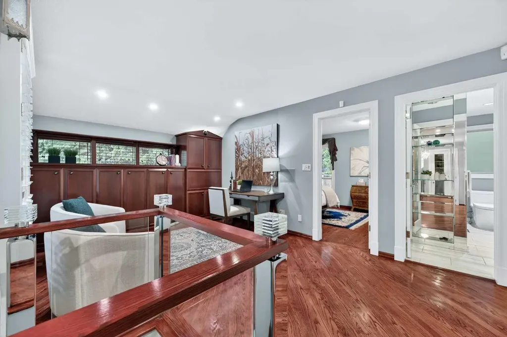 6720 Leaside Drive S Calgary AB T3E 6H5