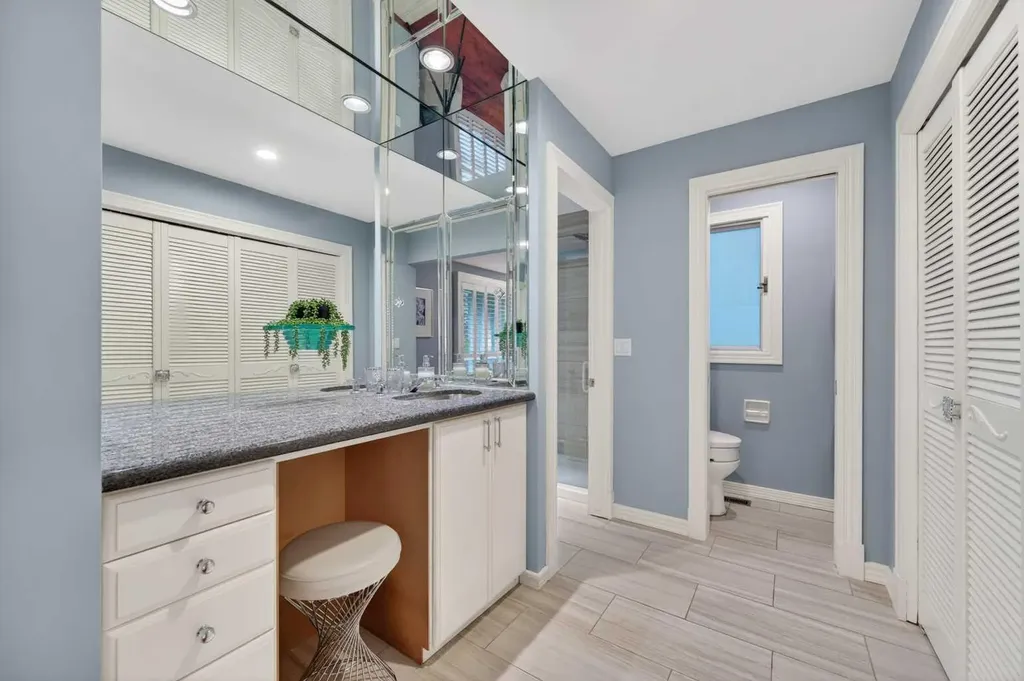 6720 Leaside Drive S Calgary AB T3E 6H5