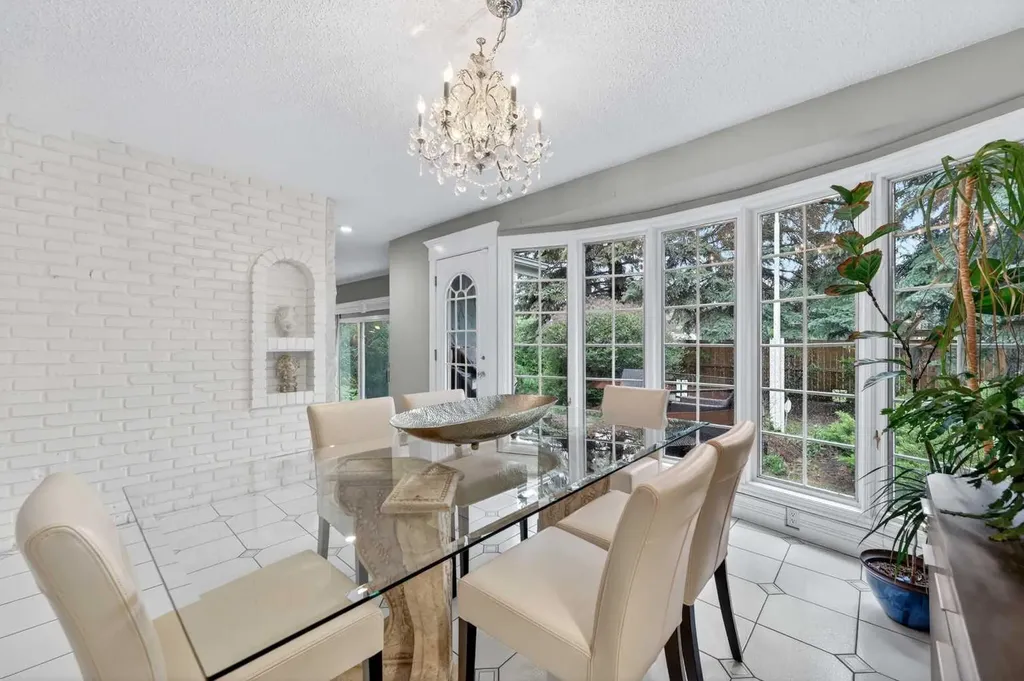 6720 Leaside Drive S Calgary AB T3E 6H5