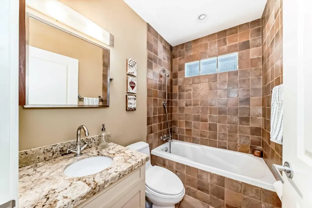 3631 12 Street SW Calgary AB T2T3P1