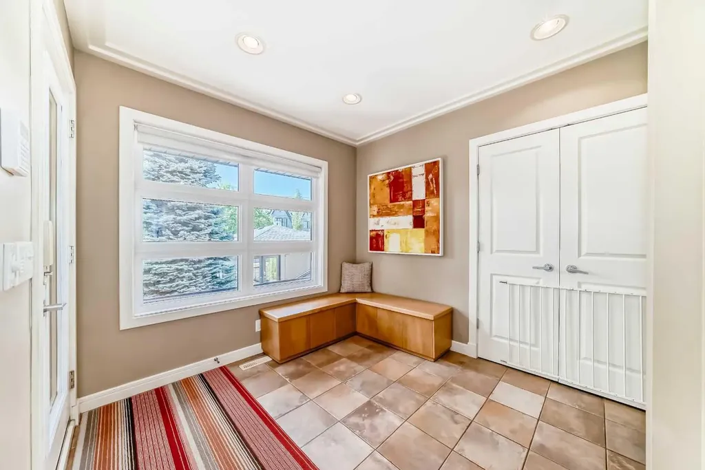 3631 12 Street SW Calgary AB T2T3P1