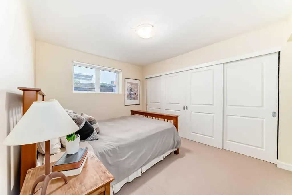 3631 12 Street SW Calgary AB T2T3P1