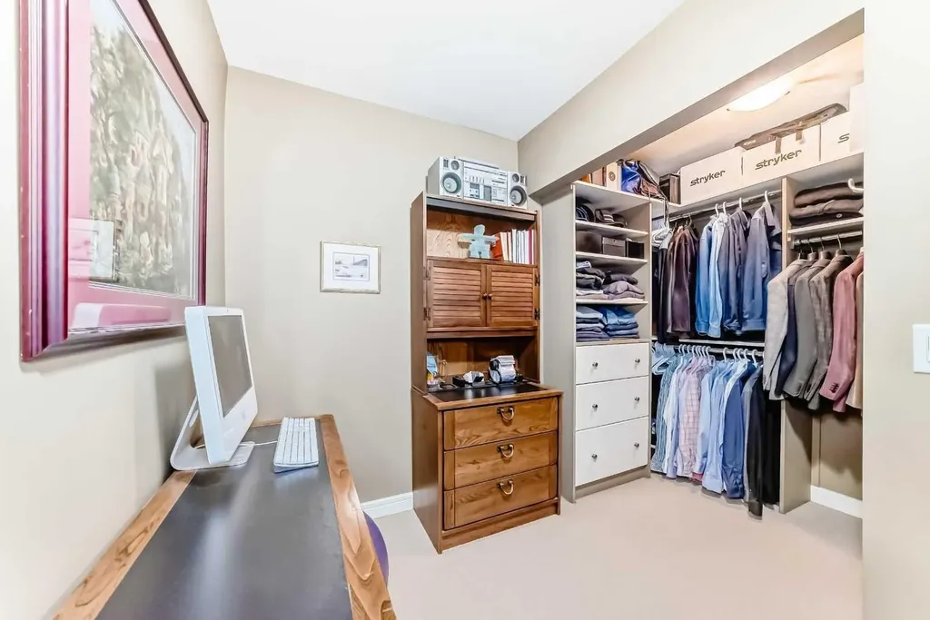 3631 12 Street SW Calgary AB T2T3P1