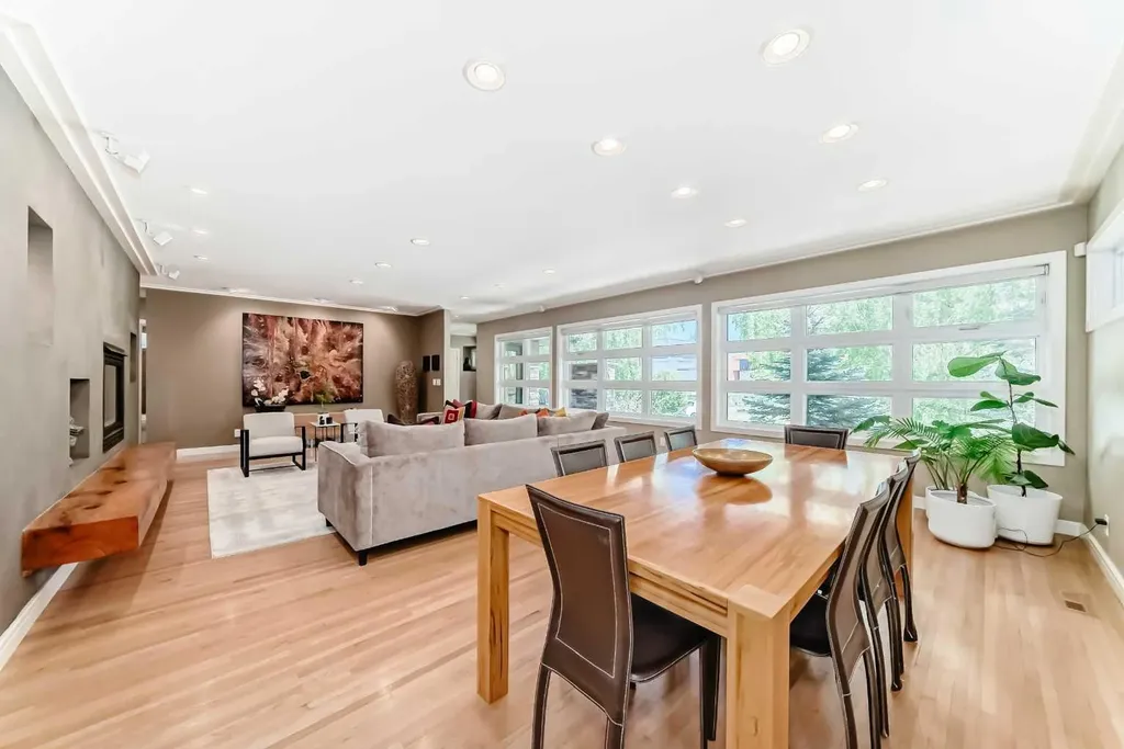 3631 12 Street SW Calgary AB T2T3P1