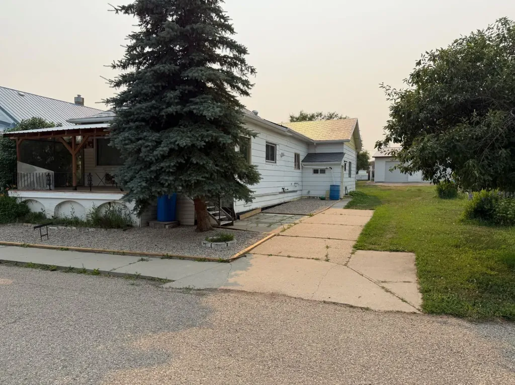 510 Bruce Avenue Carbon AB T0M0L0