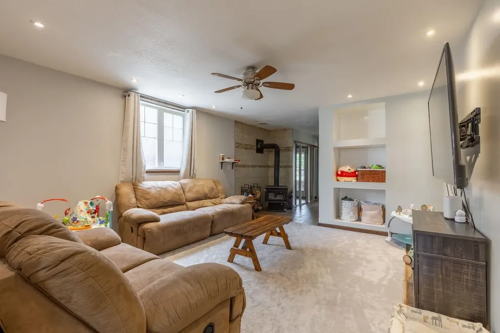 2241 21 Avenue Coaldale AB T1M 1J1