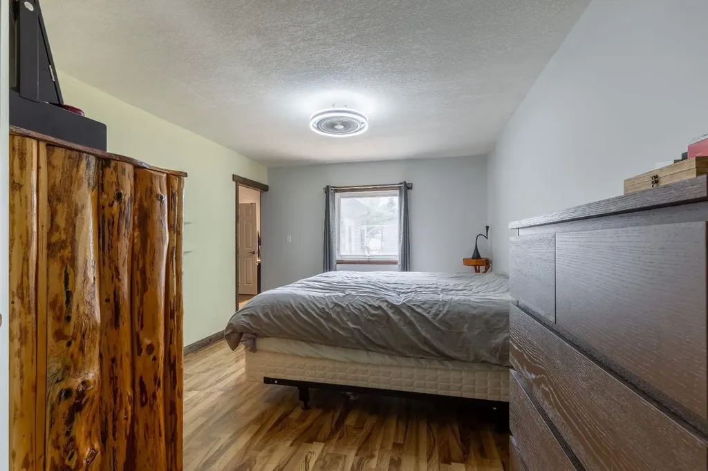 2241 21 Avenue Coaldale AB T1M 1J1