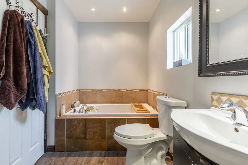 2241 21 Avenue Coaldale AB T1M 1J1