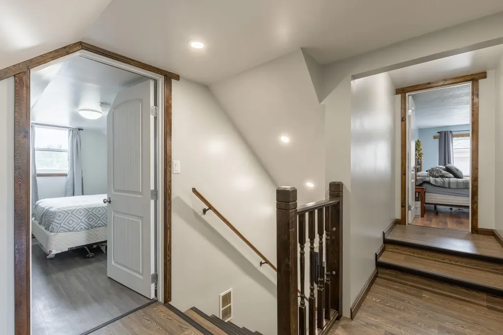 2241 21 Avenue Coaldale AB T1M 1J1