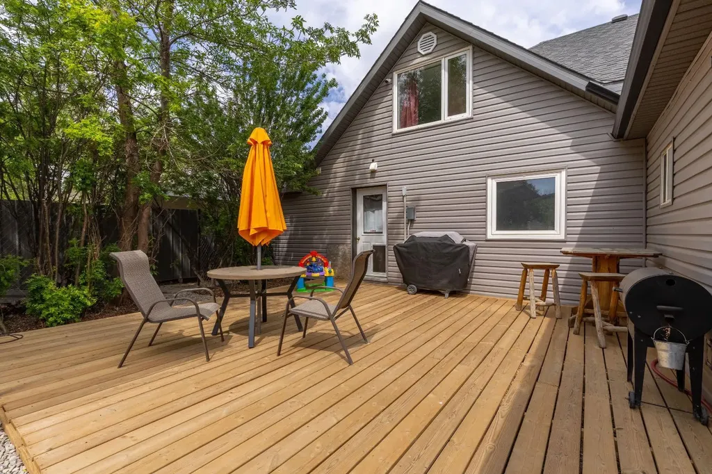 2241 21 Avenue Coaldale AB T1M 1J1