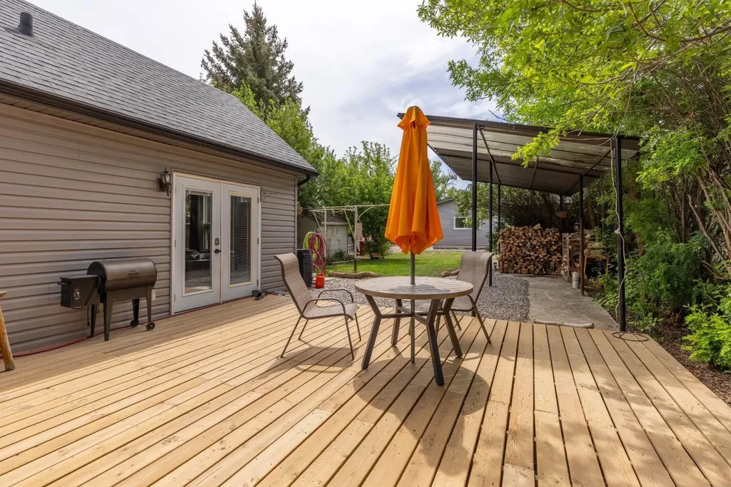 2241 21 Avenue Coaldale AB T1M 1J1