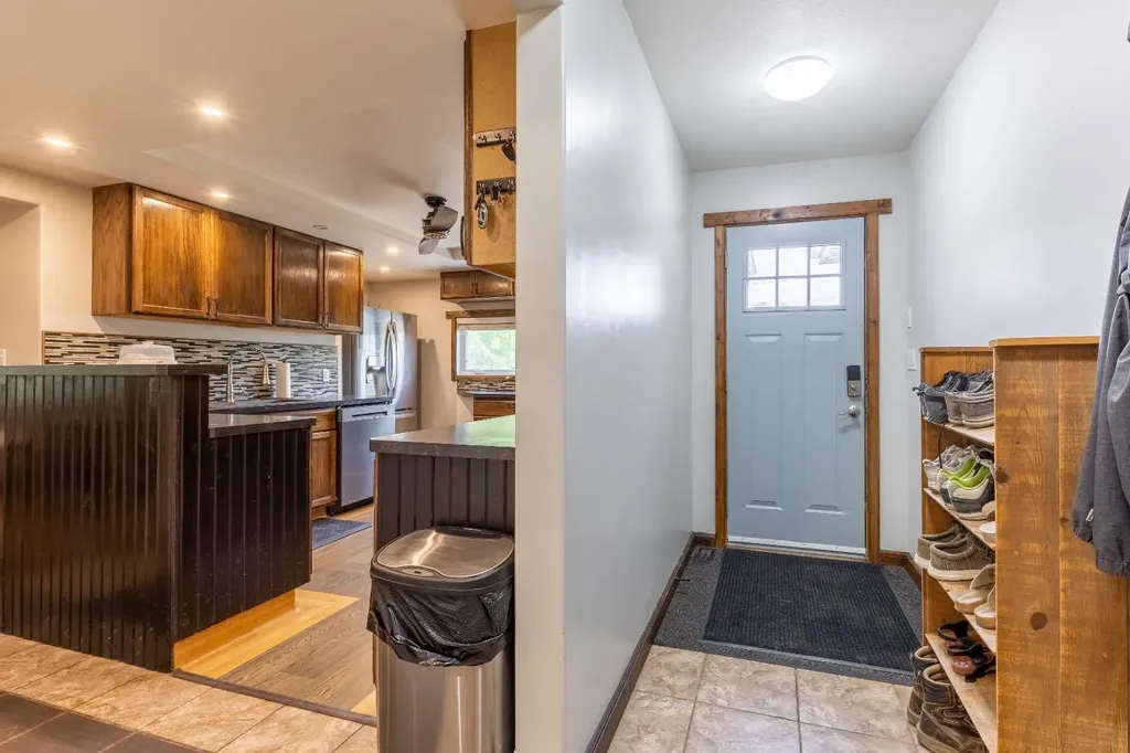 2241 21 Avenue Coaldale AB T1M 1J1