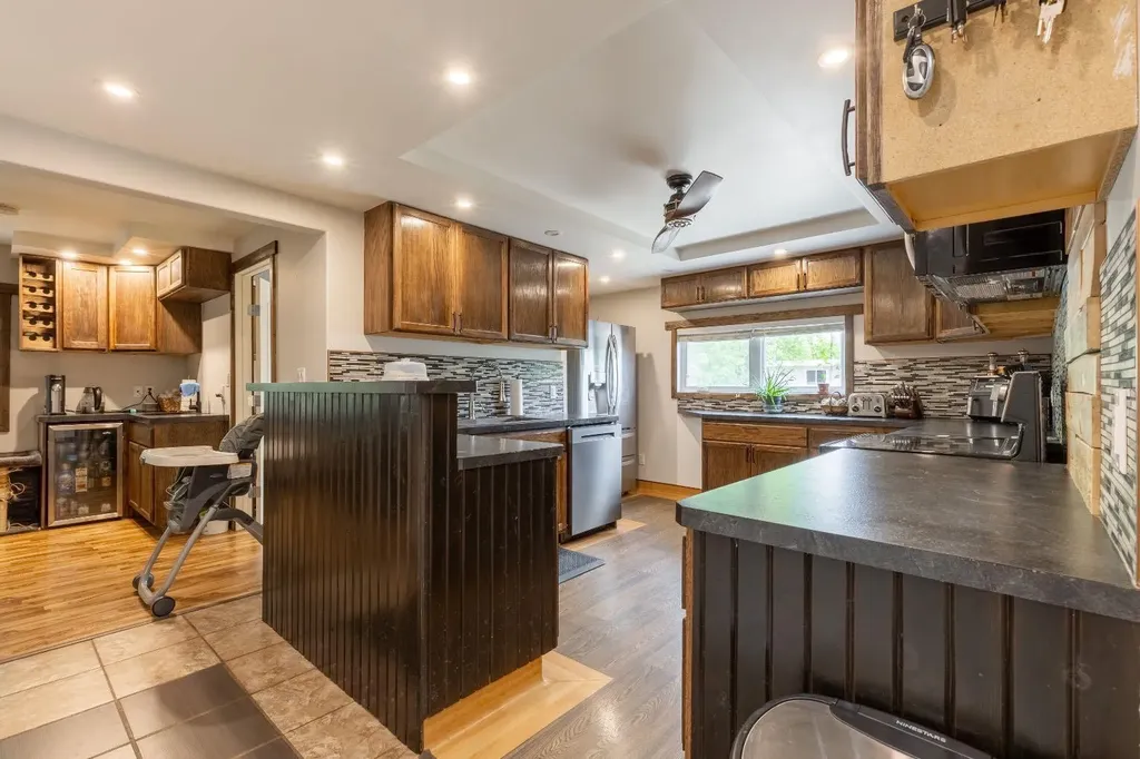 2241 21 Avenue Coaldale AB T1M 1J1