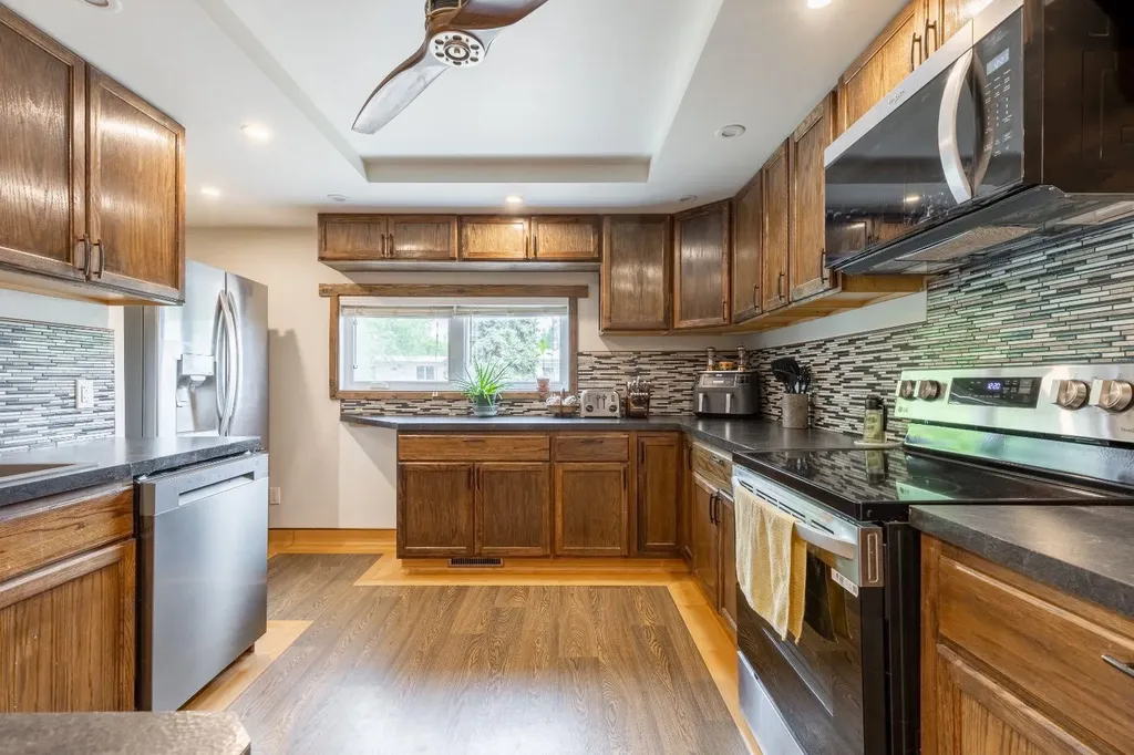 2241 21 Avenue Coaldale AB T1M 1J1