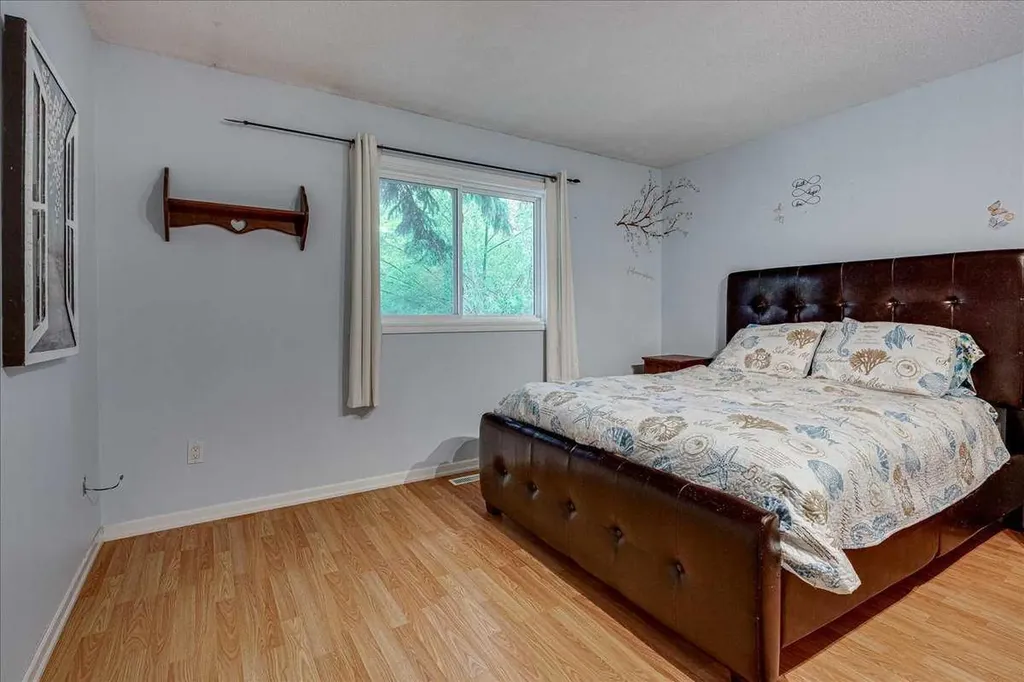 38 Heritage Drive Lacombe AB T4L 1N7