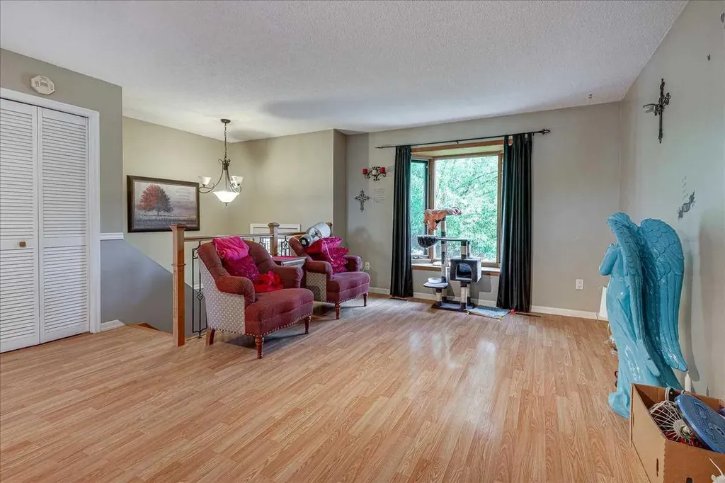 38 Heritage Drive Lacombe AB T4L 1N7
