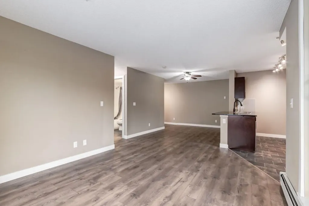 403 Mackenzie Way SW Airdrie AB T4B3V7