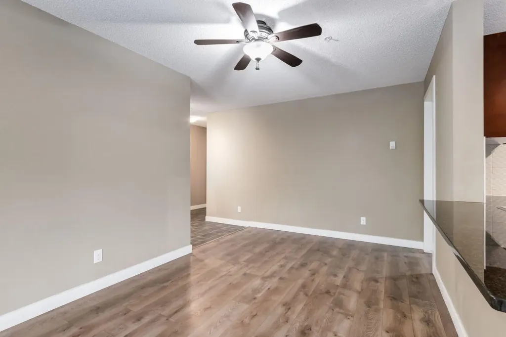 403 Mackenzie Way SW Airdrie AB T4B3V7