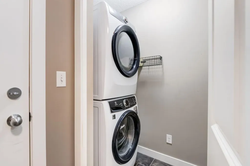 403 Mackenzie Way SW Airdrie AB T4B3V7