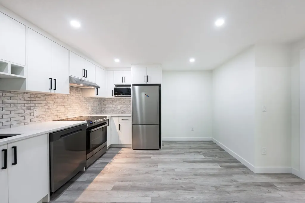 260 Belmont Boulevard SW Calgary AB T2X 4W6
