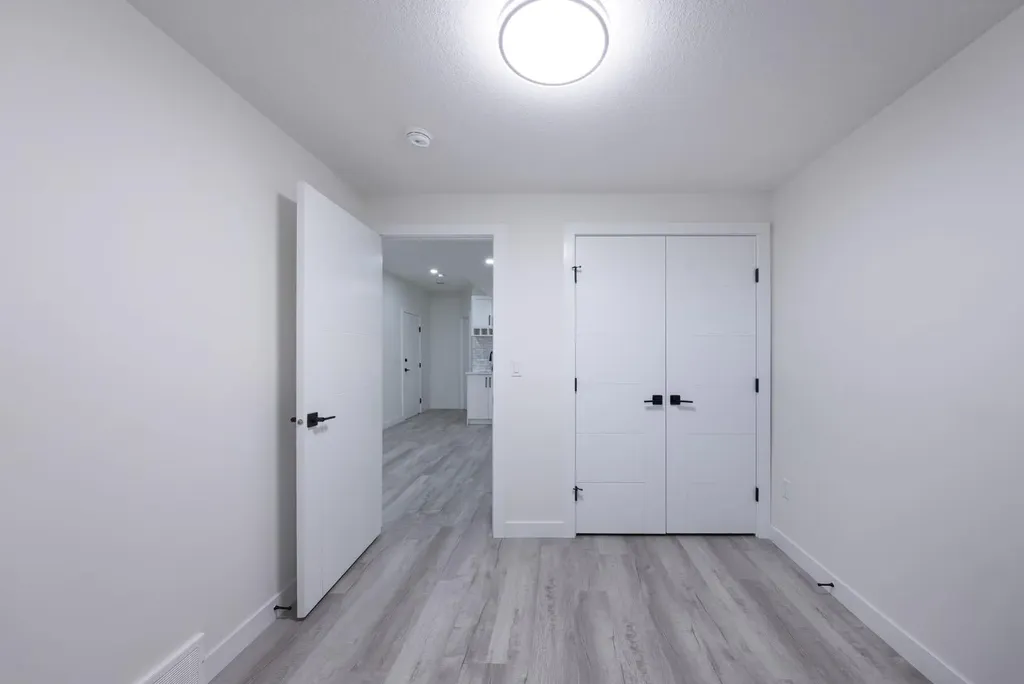 260 Belmont Boulevard SW Calgary AB T2X 4W6