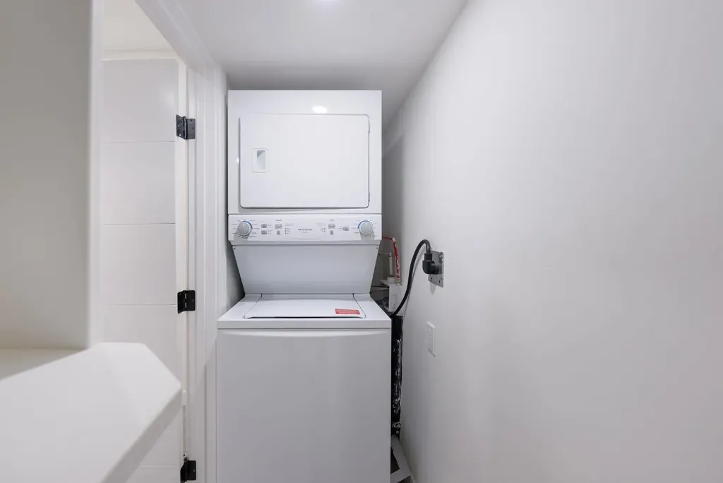 260 Belmont Boulevard SW Calgary AB T2X 4W6