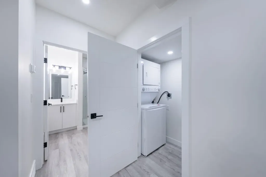 260 Belmont Boulevard SW Calgary AB T2X 4W6