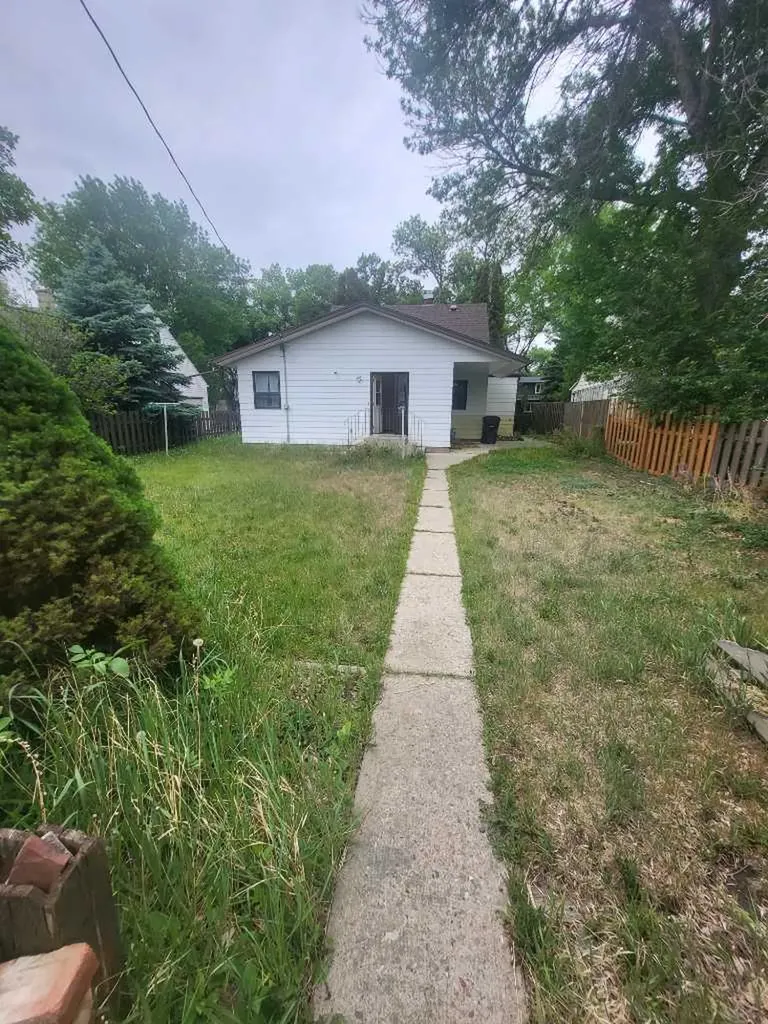 941 16 Street S Lethbridge AB T1J 3C1