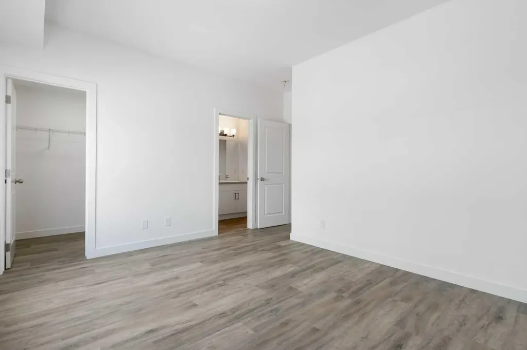 24 Rivercrest Drive Cochrane AB T4C 2C5
