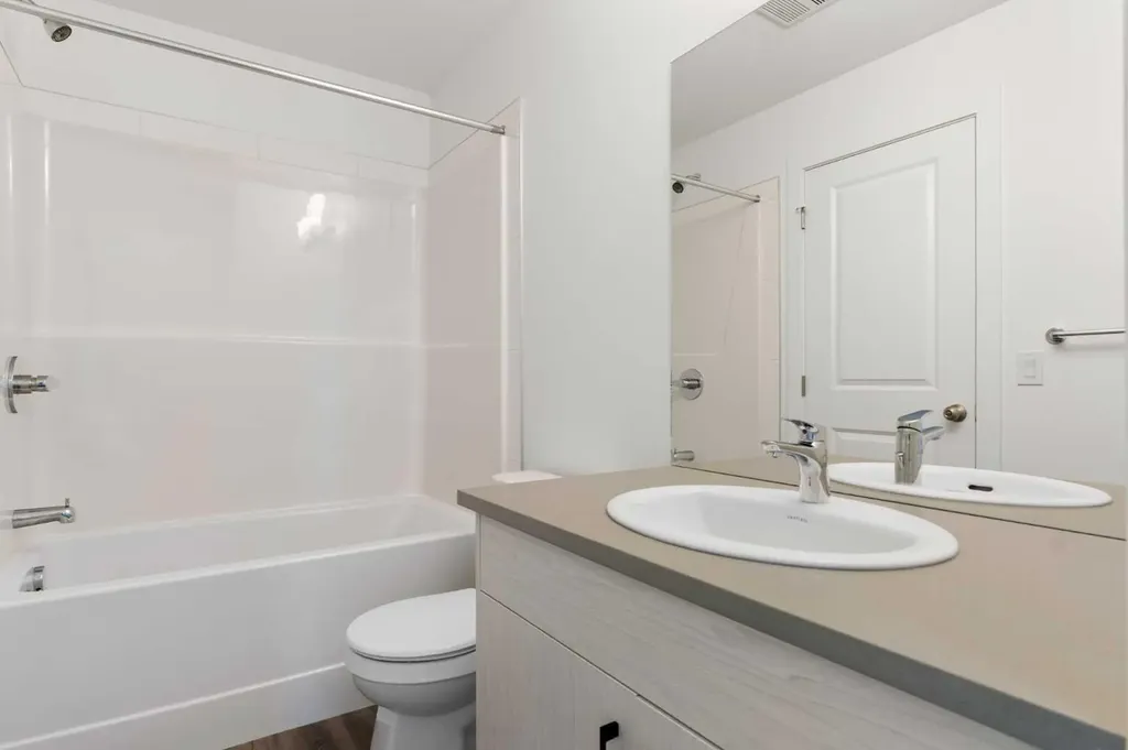 24 Rivercrest Drive Cochrane AB T4C 2C5