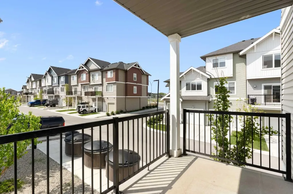 24 Rivercrest Drive Cochrane AB T4C 2C5